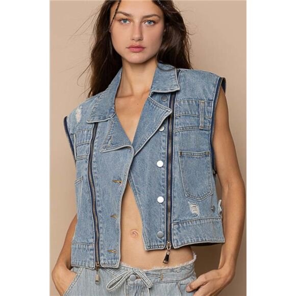 NWT POL Cropped Denim Jacket with Functional Zipper Detail - Picture 4 of 5